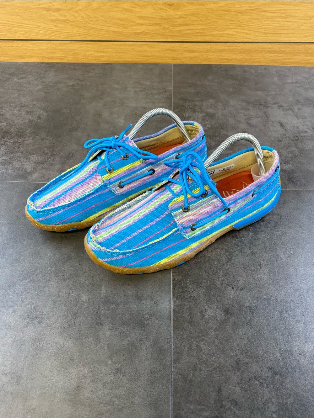 Twisted‎ X Women’s Striped Canvas Boat/ moccasin Shoes size 10-CLEAN
